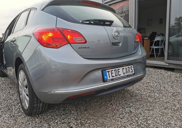 Opel Astra cena 33897 przebieg: 116000, rok produkcji 2013 z Krajenka małe 529